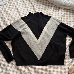 Old Navy Black Sweater with Cream Chevron